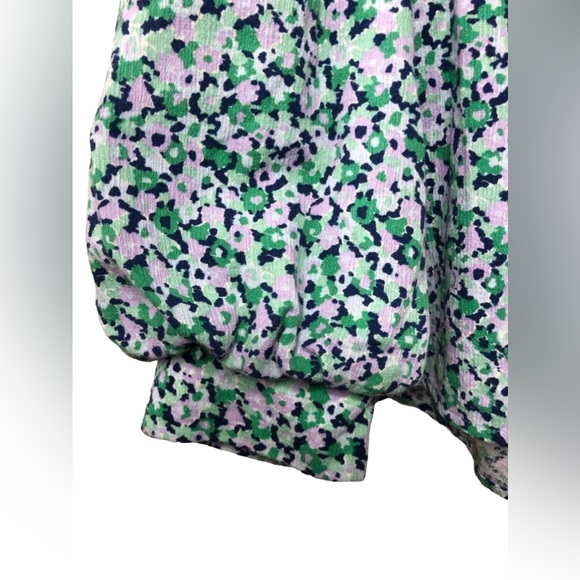 A New Day Floral Puff Sleeve V-Neck Top Size Medium - Picture 6 of 9